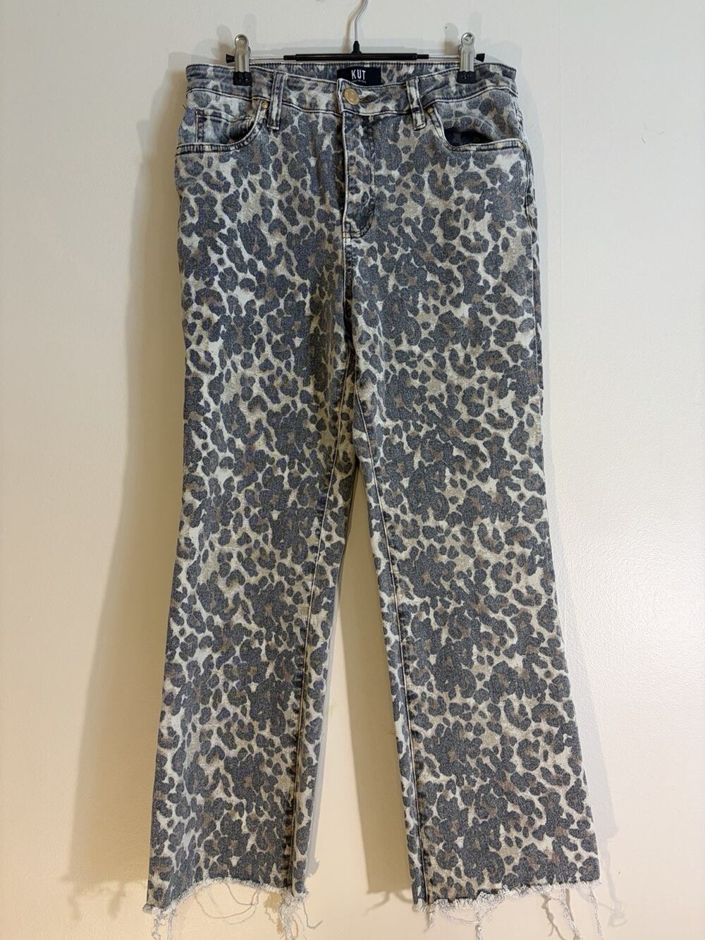 Kut from the Kloth Women's Straight Leg Jeans in Gray Leopard Print